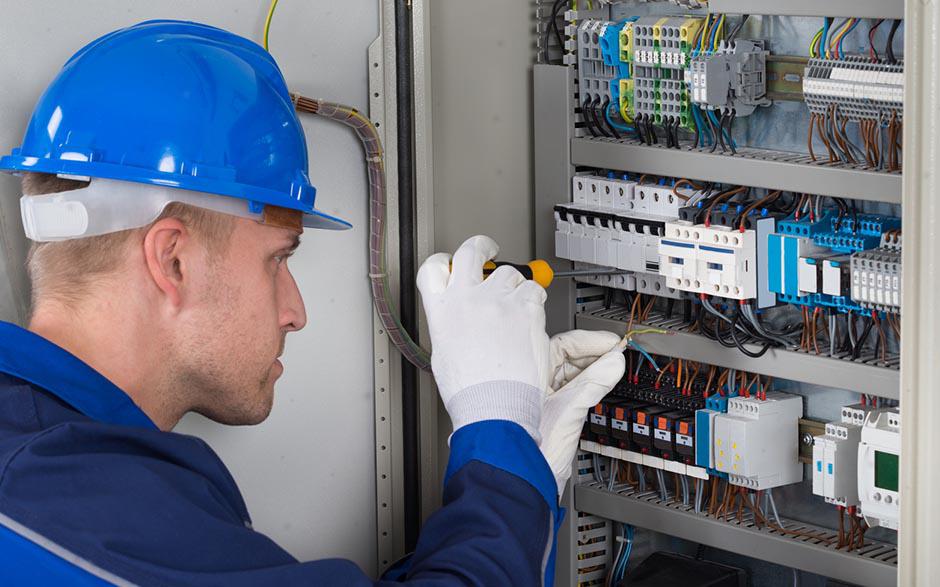 électricien de maintenance Pontoise